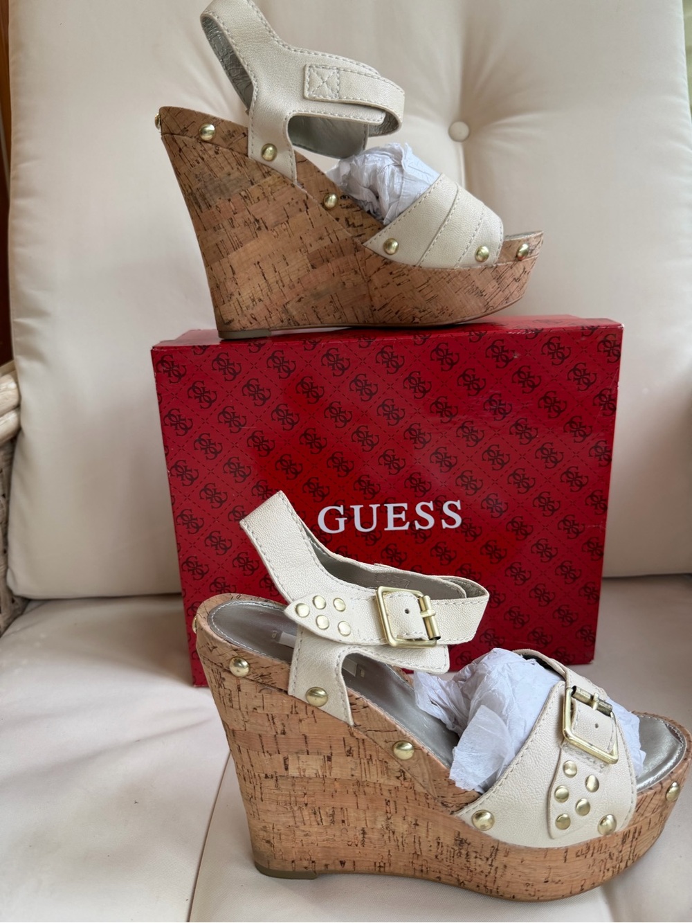 GUESS LALAI Cream & Gold Wedge Sandals 10